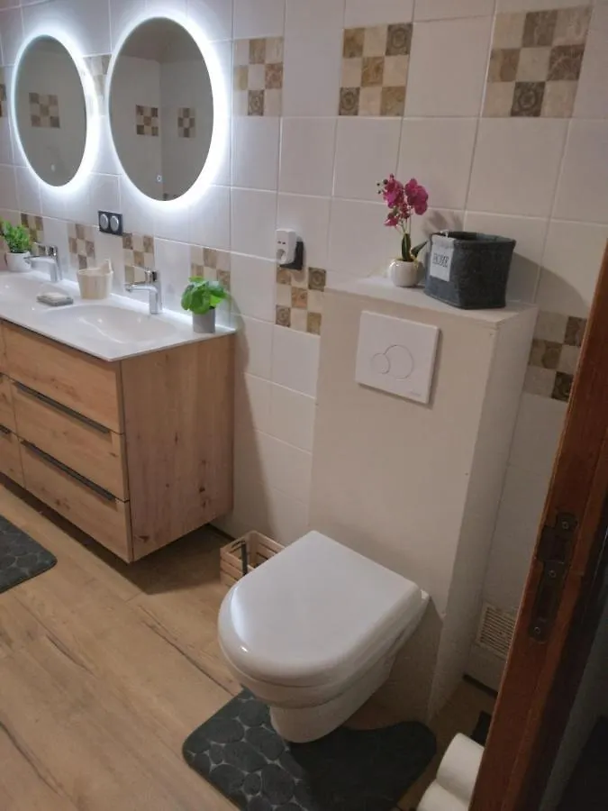 Chambres D'Hotes La Maison De Monsieur Chaussette Anglès Franciaország