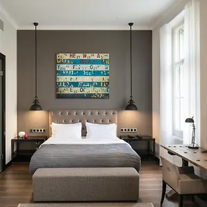 Quentin Otel Prag