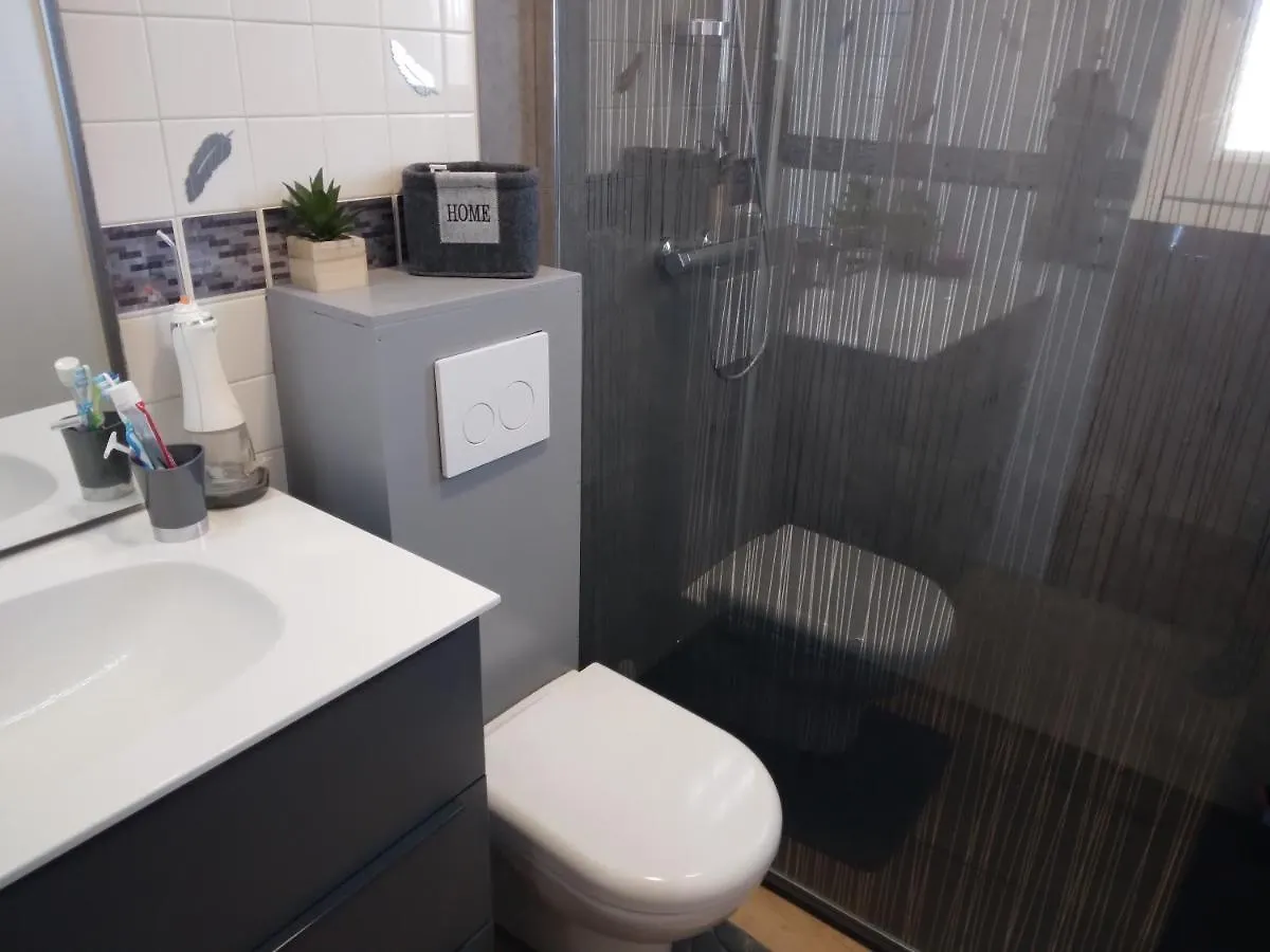 Oda ve Kahvaltı Chambres D'Hotes La Maison De Monsieur Chaussette Angles